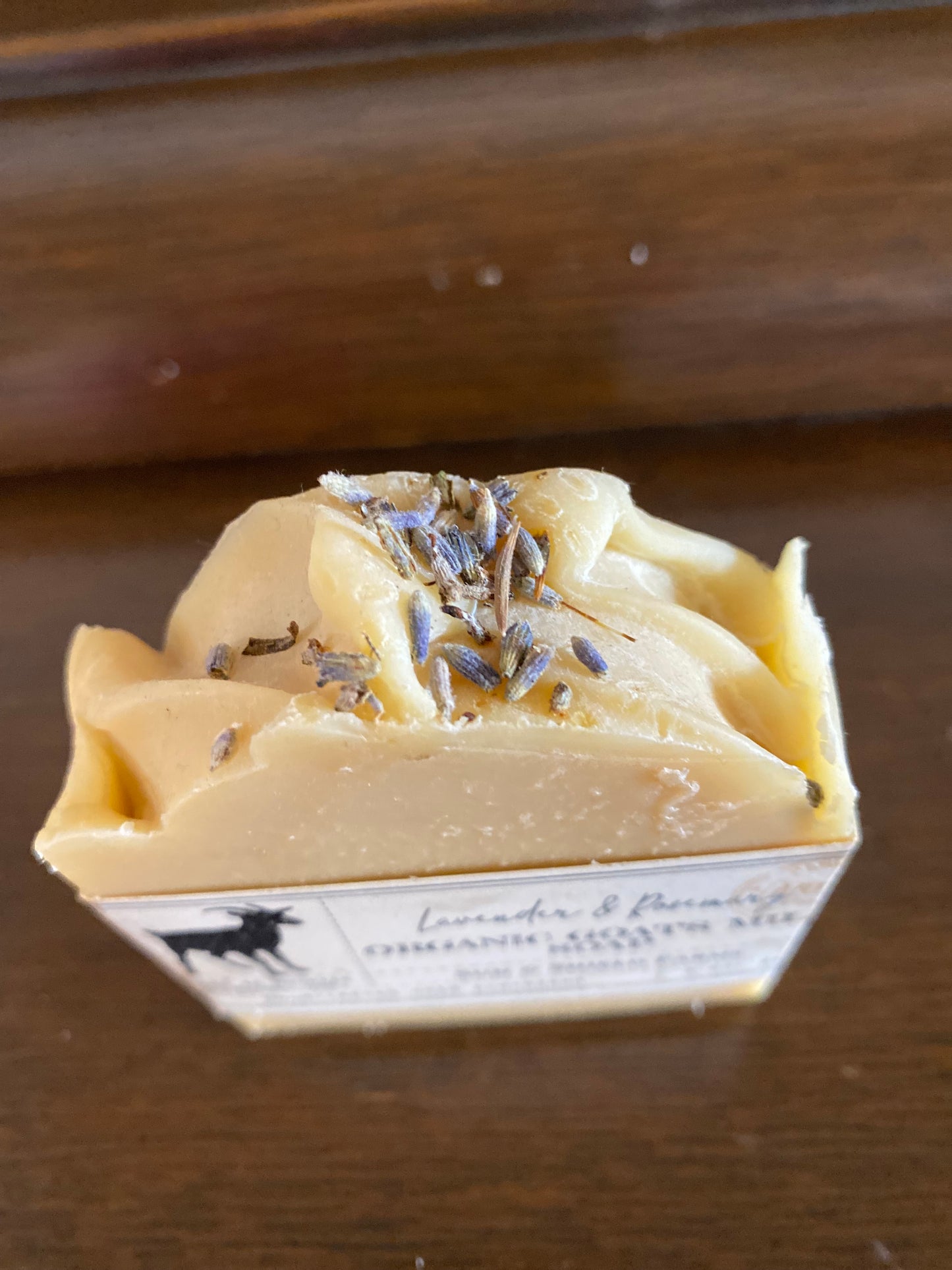 Organic goatmilk soap with rosemary & lavender essential oil.
